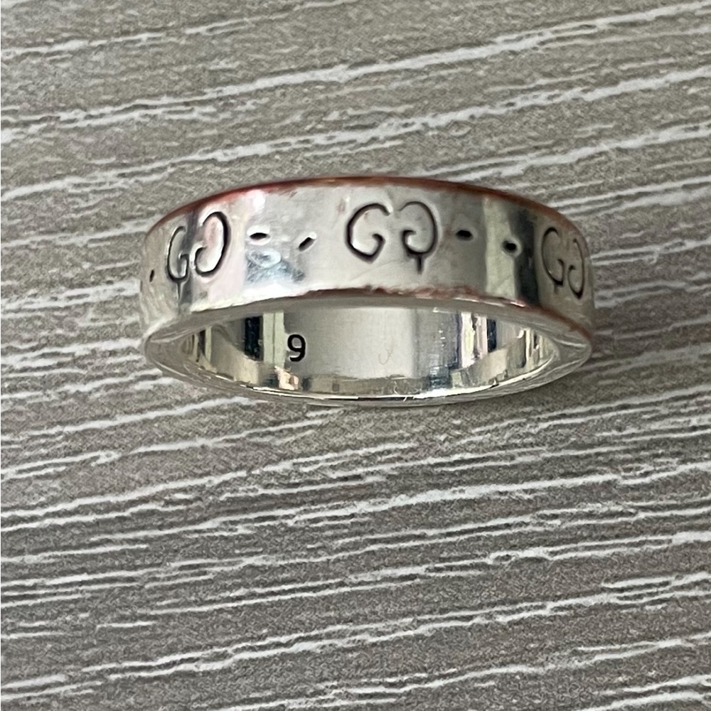 Gucci Ghost Ring